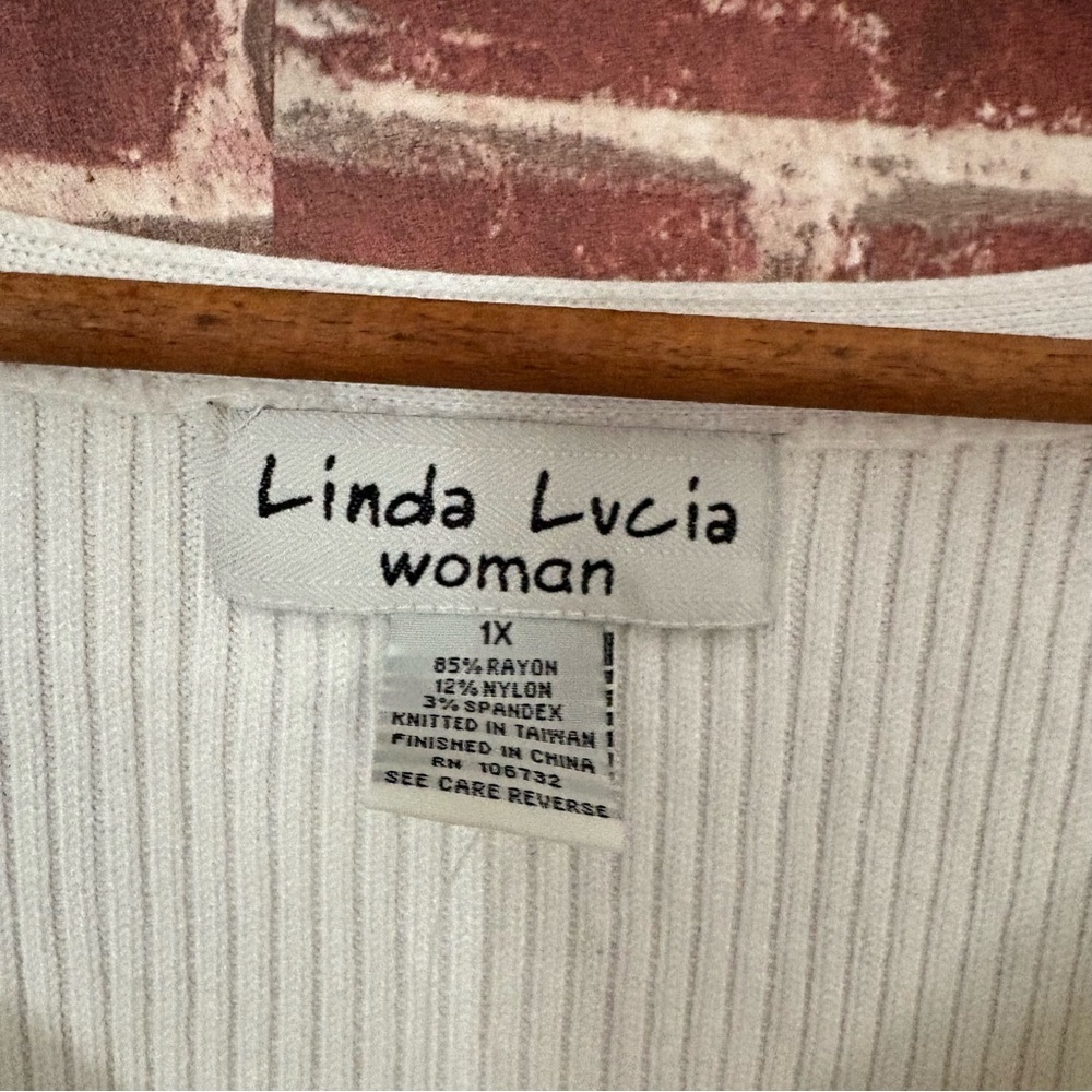 Linda Lucia Woman  Button-Up Sweater - Picture 4 of 6